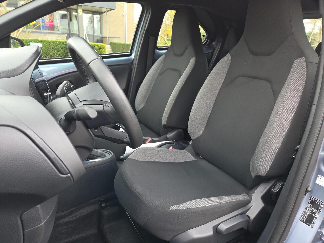 Toyota AYGO X 1.0 VVT-i S-CVT Play Automaat | Apple CarPlay | Parkeercamera | Rijklaarprijs incl. garantie