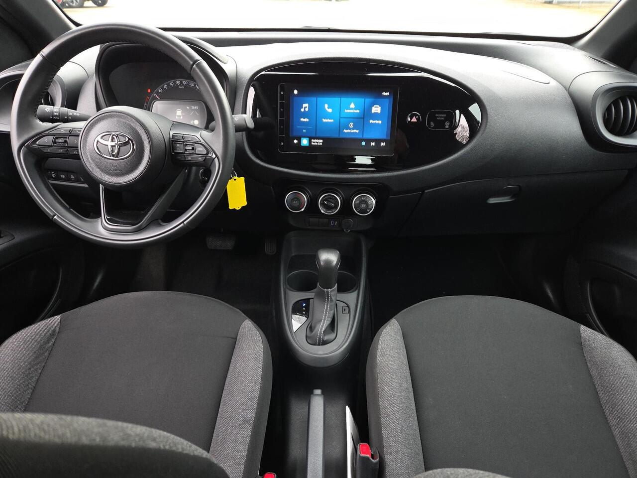 Toyota AYGO X 1.0 VVT-i S-CVT Play Automaat | Apple CarPlay | Parkeercamera | Rijklaarprijs incl. garantie