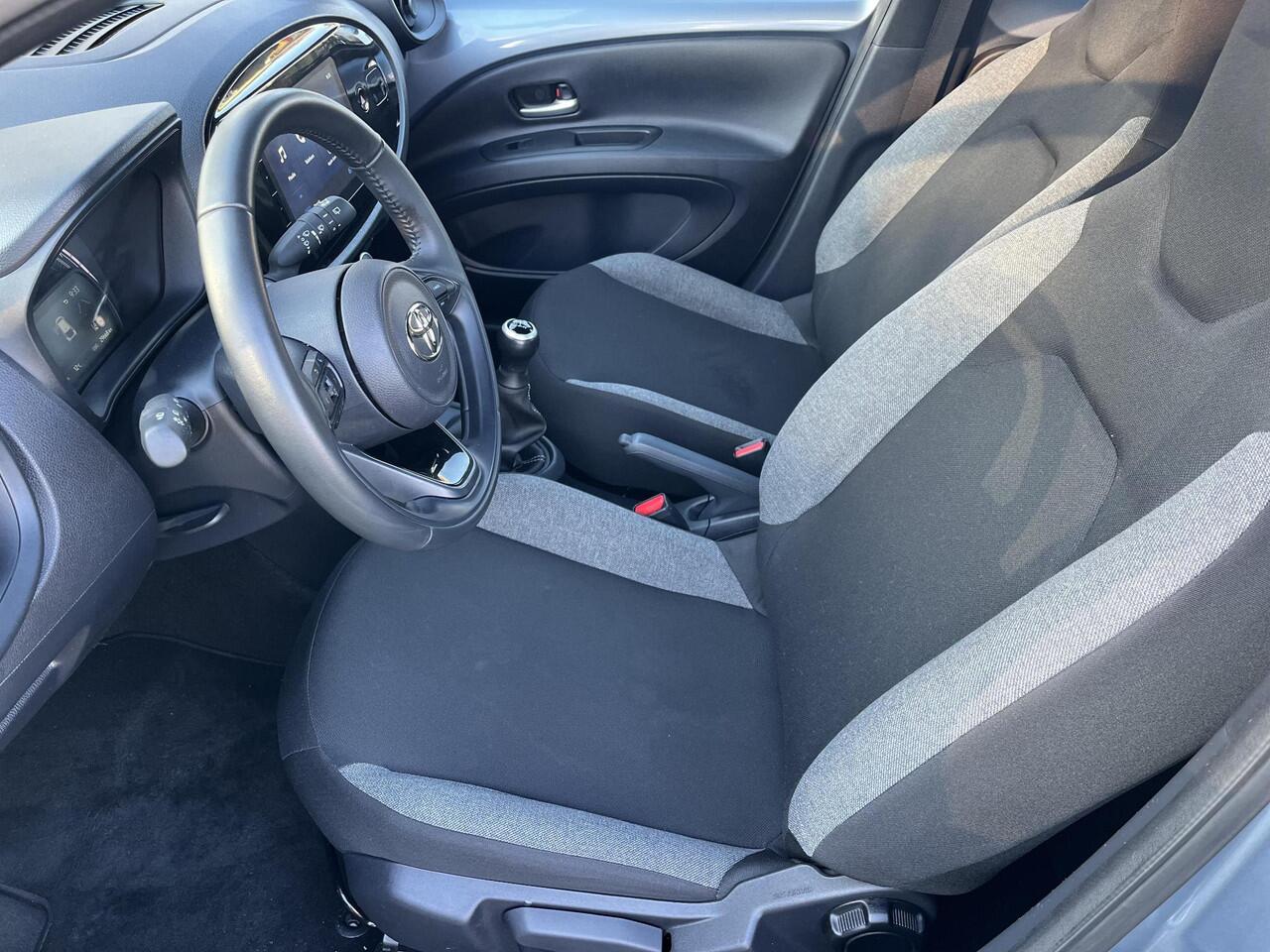 Toyota AYGO X 1.0 VVT-i MT Play | Airconditioning | Carplay | Parkeercamera | Adaptive cruise control |