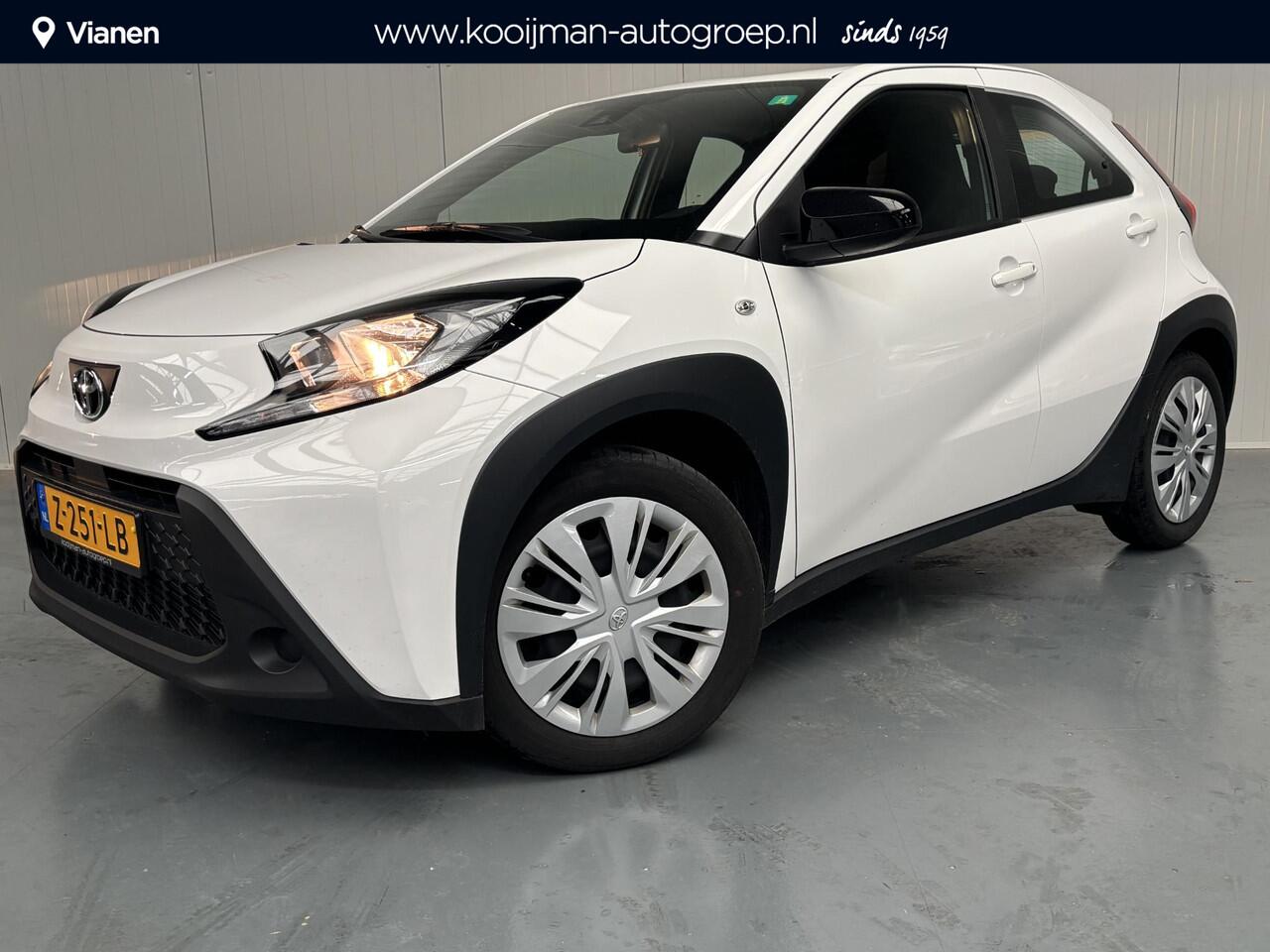 Toyota AYGO X 1.0 VVT-i MT Play APPLE CARPLAY/ANDROID AUTO, SLECHTS 54.664KM!!!