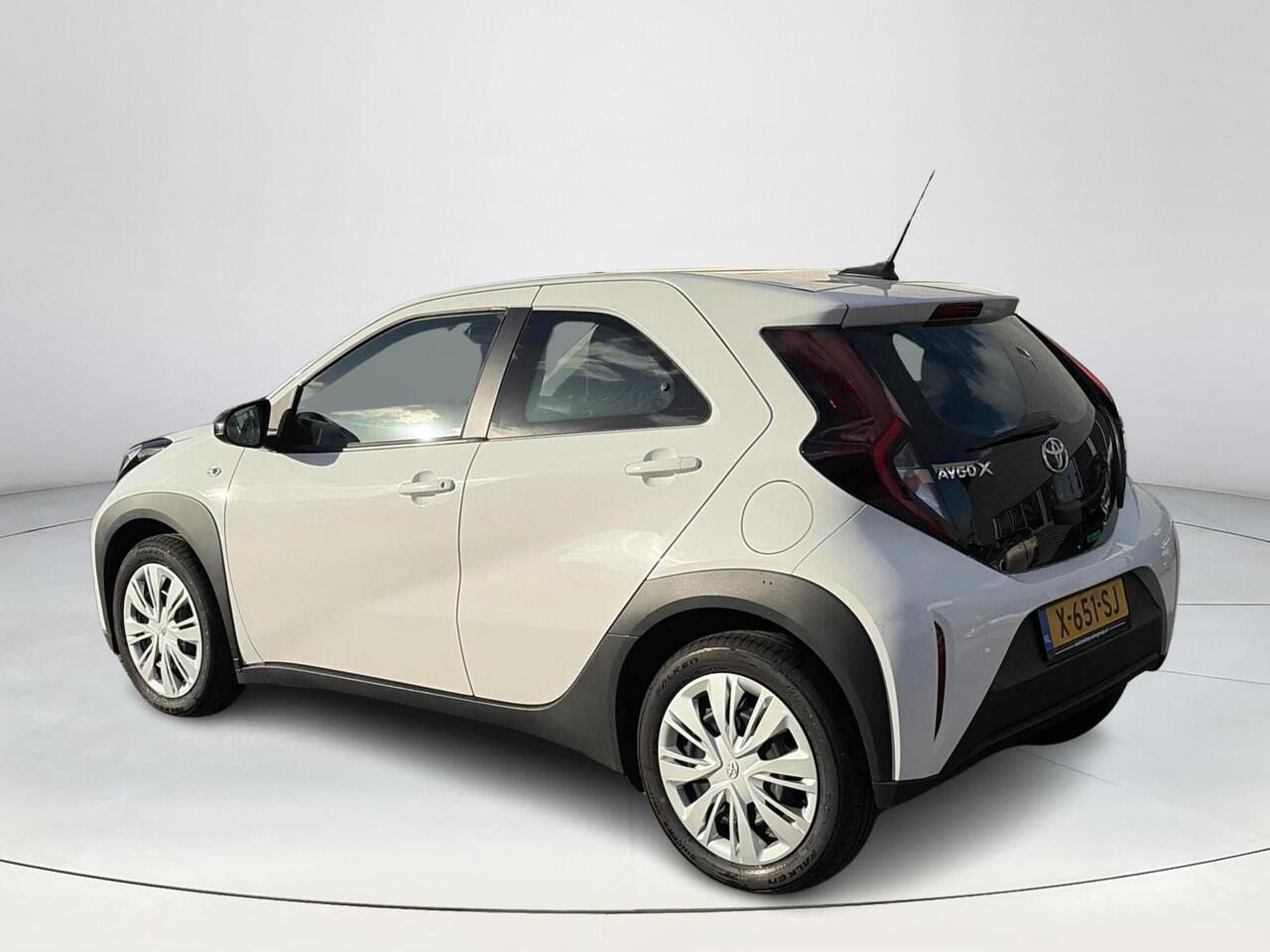 Toyota AYGO X 1.0 VVT-i MT Play