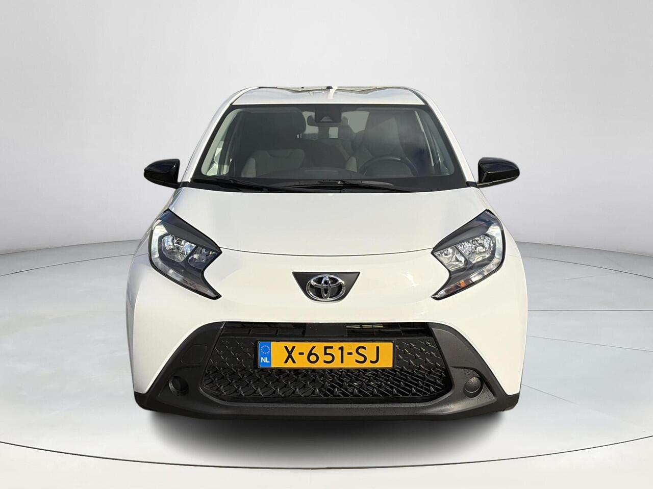 Toyota AYGO X 1.0 VVT-i MT Play