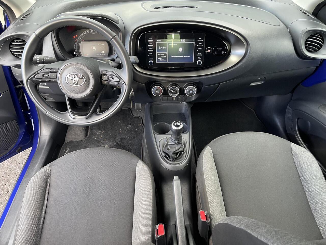 Toyota AYGO X 1.0 VVT-i MT Play