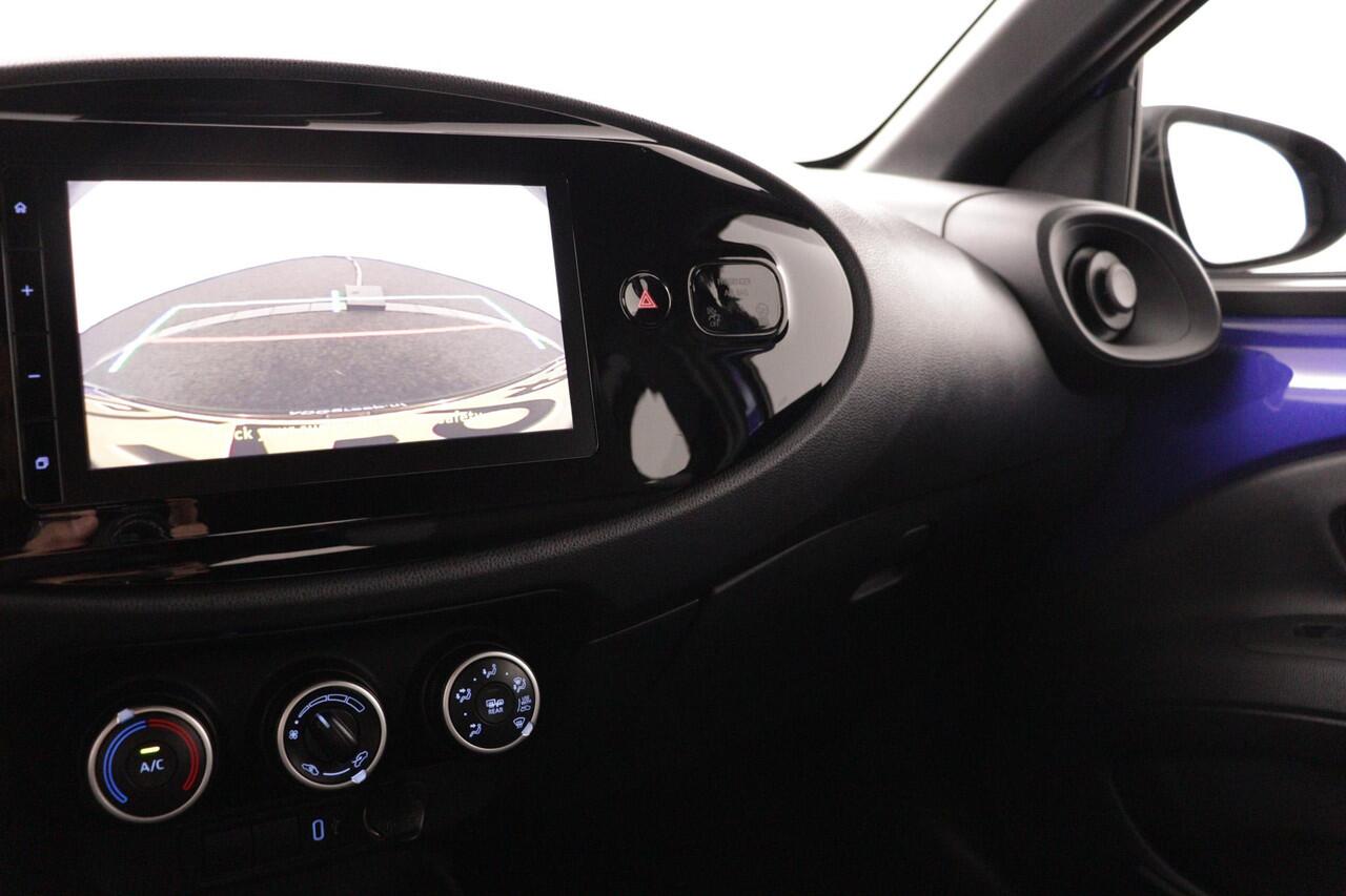 Toyota AYGO X 1.0 VVT-i MT Play | Apple Carplay/Android Auto | achteruitrijcamera |