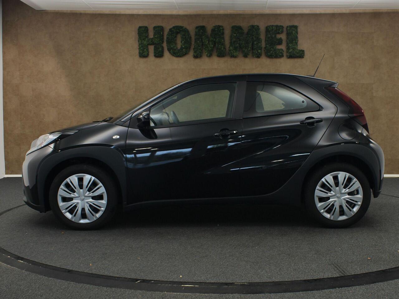 Toyota AYGO X 1.0 VVT-i MT Play - ORIGINEEL NEDERLANDSE AUTO - APPLE CARPLAY/ ANDROID AUTO - ADAPTIVE CRUISE CONTROL - ACHTERUITRIJ CAMERA - AFKOMSTIG VAN DE EERSTE EIGENAAR - DAB RADIO