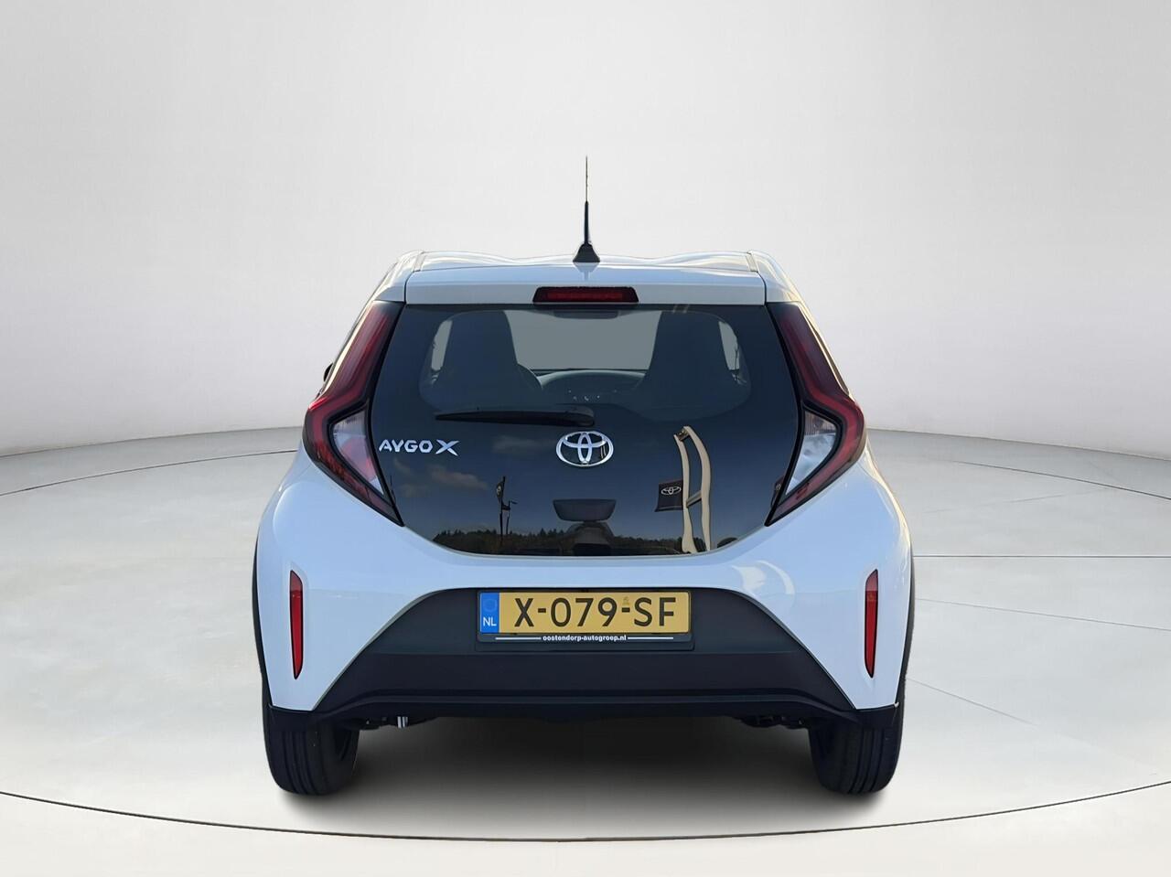 Toyota AYGO X 1.0 VVT-i MT Play