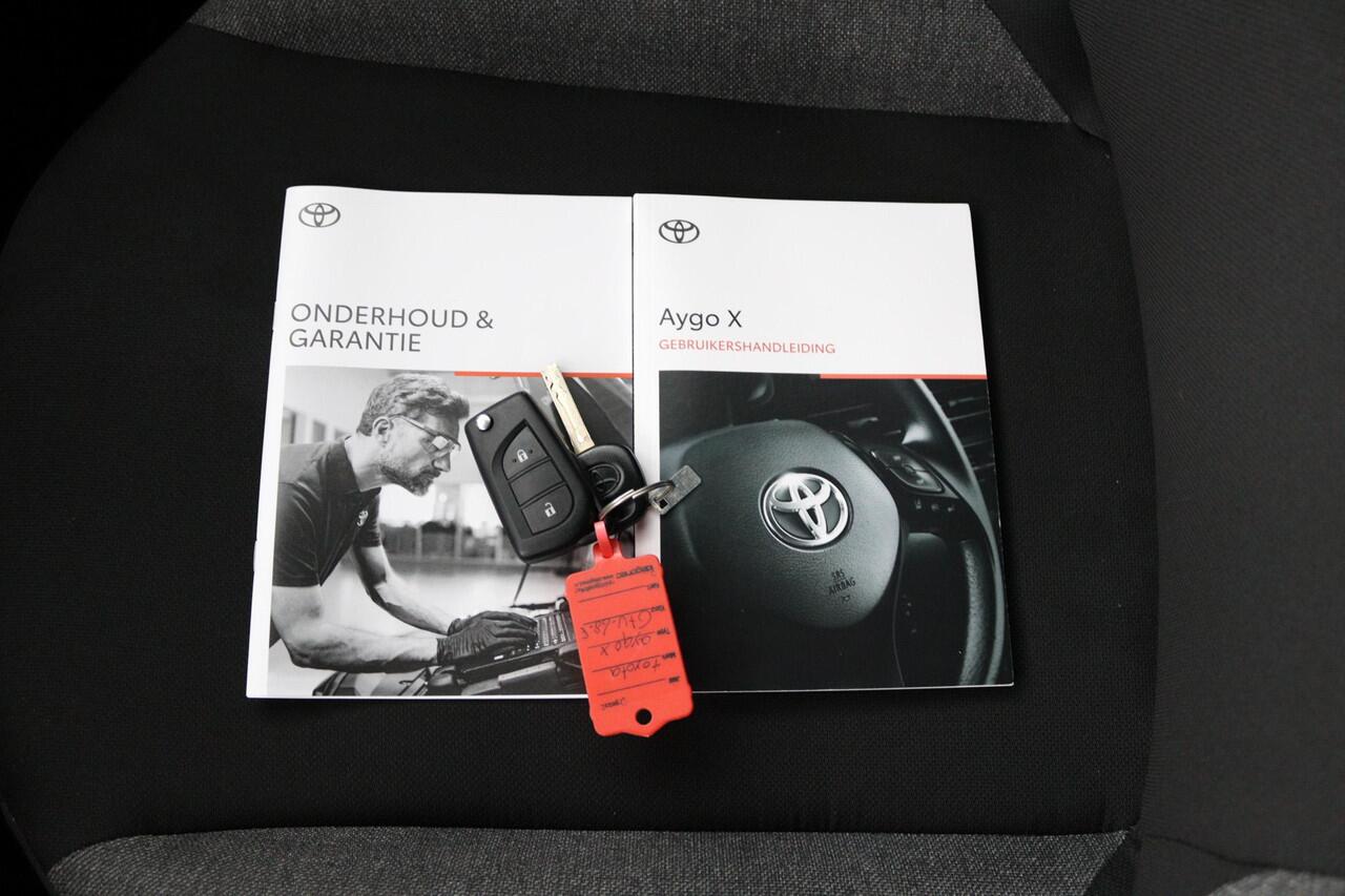 Toyota AYGO X 1.0 VVT-i MT Play | Cruise control | Apple carplay-android auto | Parkeercamera |