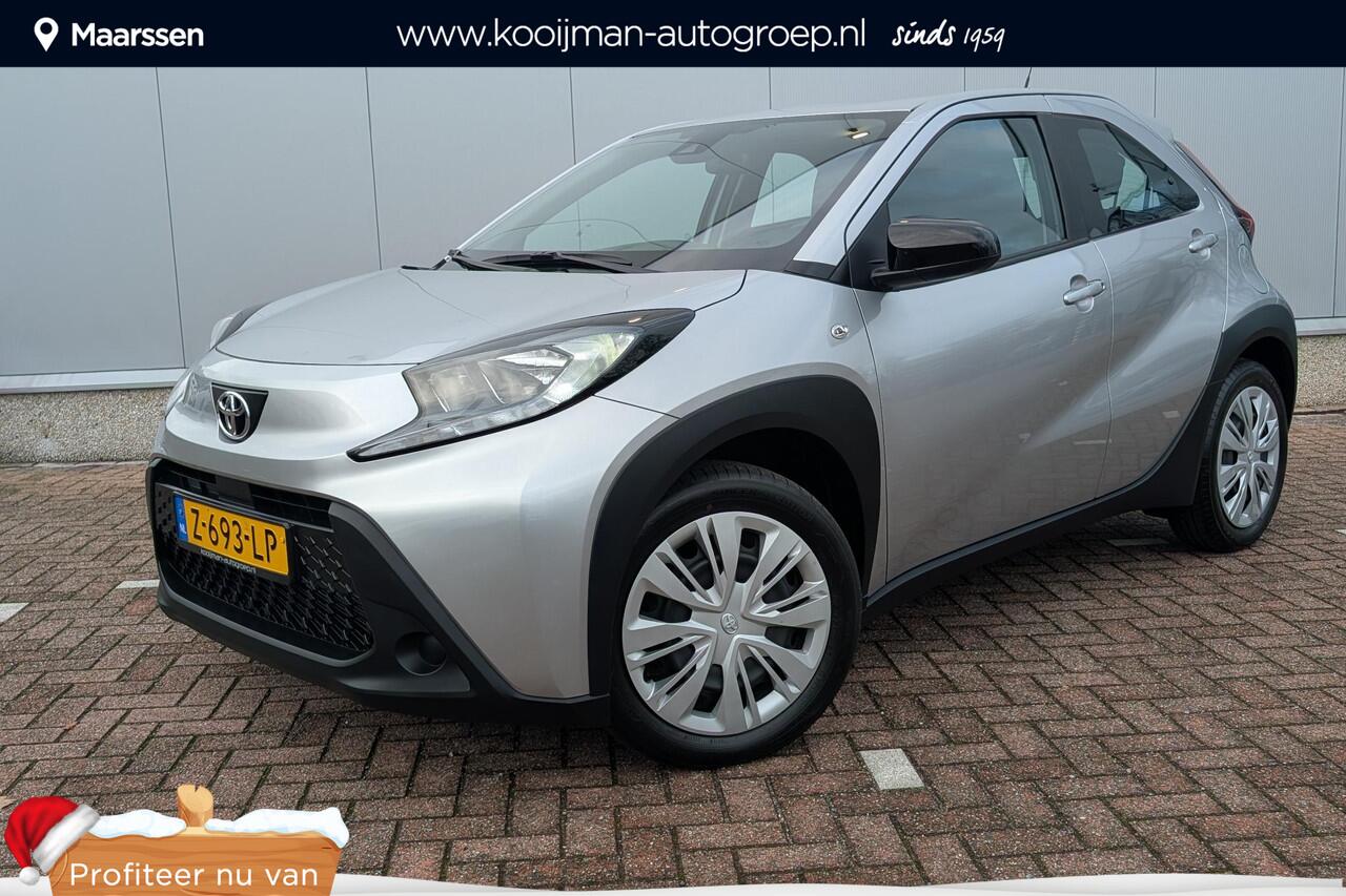 Toyota AYGO X 1.0 VVT-i MT Play Apple Carplay | Metallic lak | Achteruitrijcamera