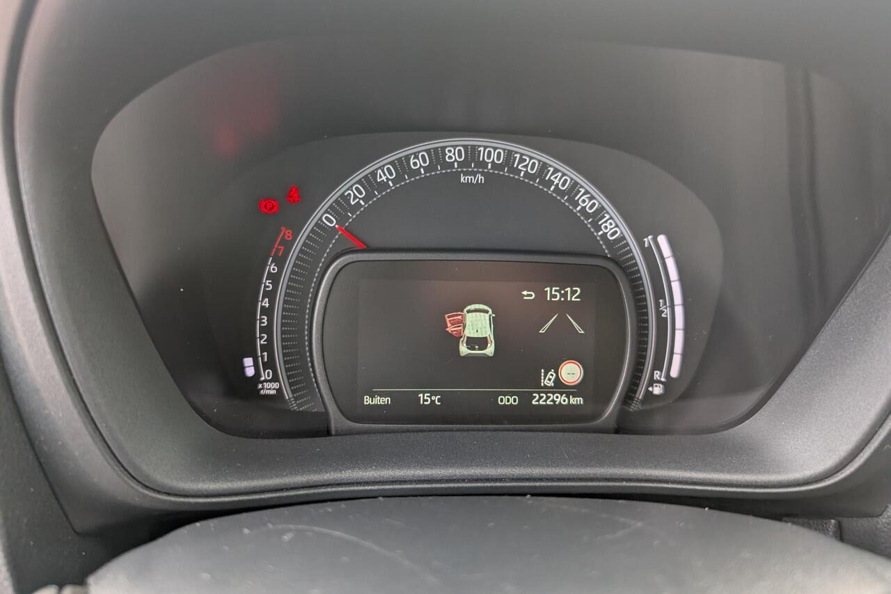 Toyota AYGO X 1.0 VVT-i MT Play Apple Carplay | Metallic lak | Achteruitrijcamera