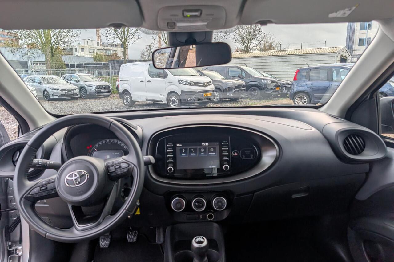 Toyota AYGO X 1.0 VVT-i MT Play Apple Carplay | Metallic lak | Achteruitrijcamera