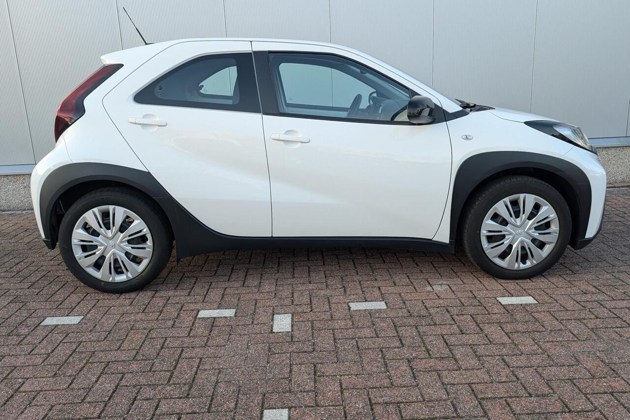 Toyota AYGO X 1.0 VVT-i MT Play |Apple CarPlay/Android Auto|Camera achter|Groot scherm