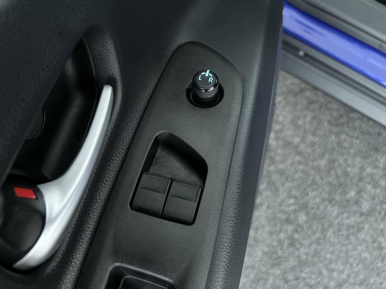 Toyota AYGO X 1.0 VVT-i MT Play