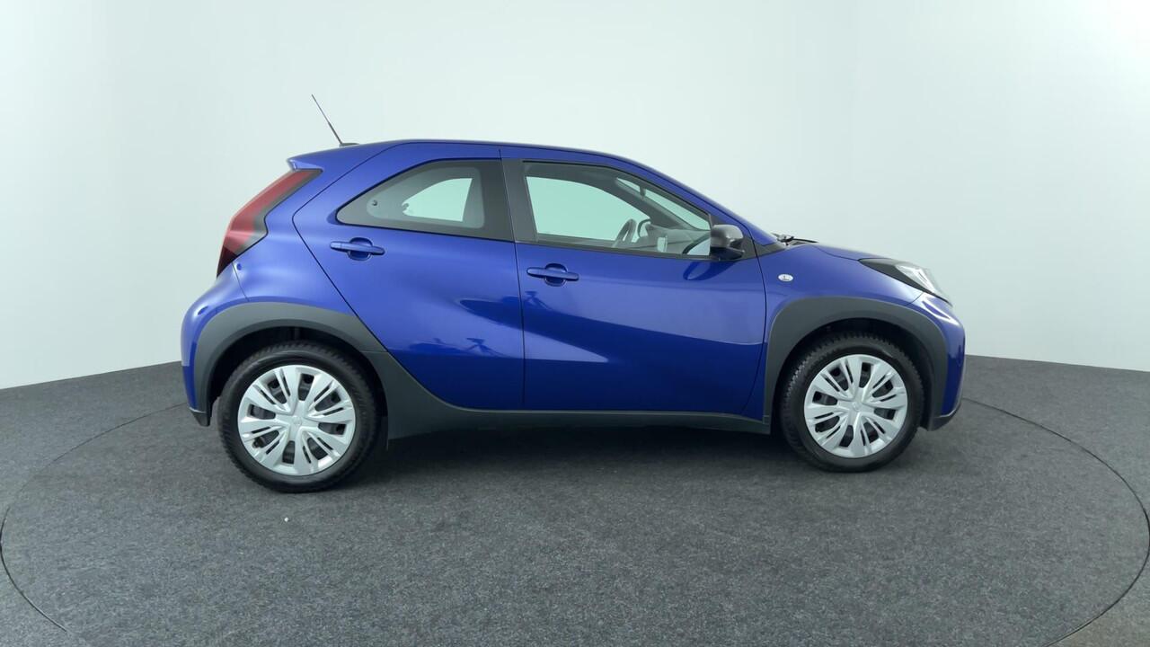 Toyota AYGO X 1.0 VVT-i MT Play
