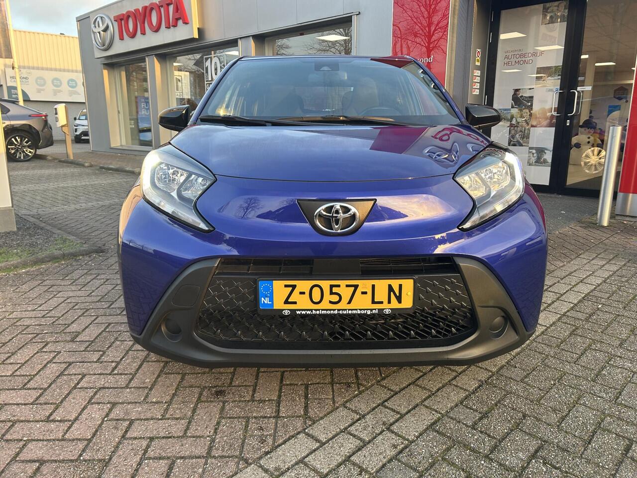 Toyota AYGO X 1.0 VVT-i MT Play