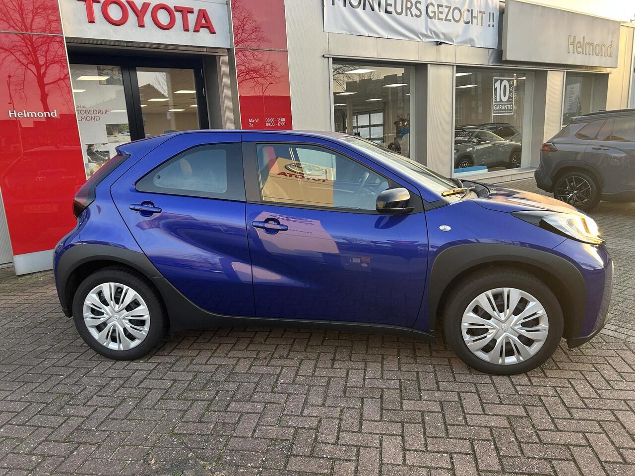 Toyota AYGO X 1.0 VVT-i MT Play