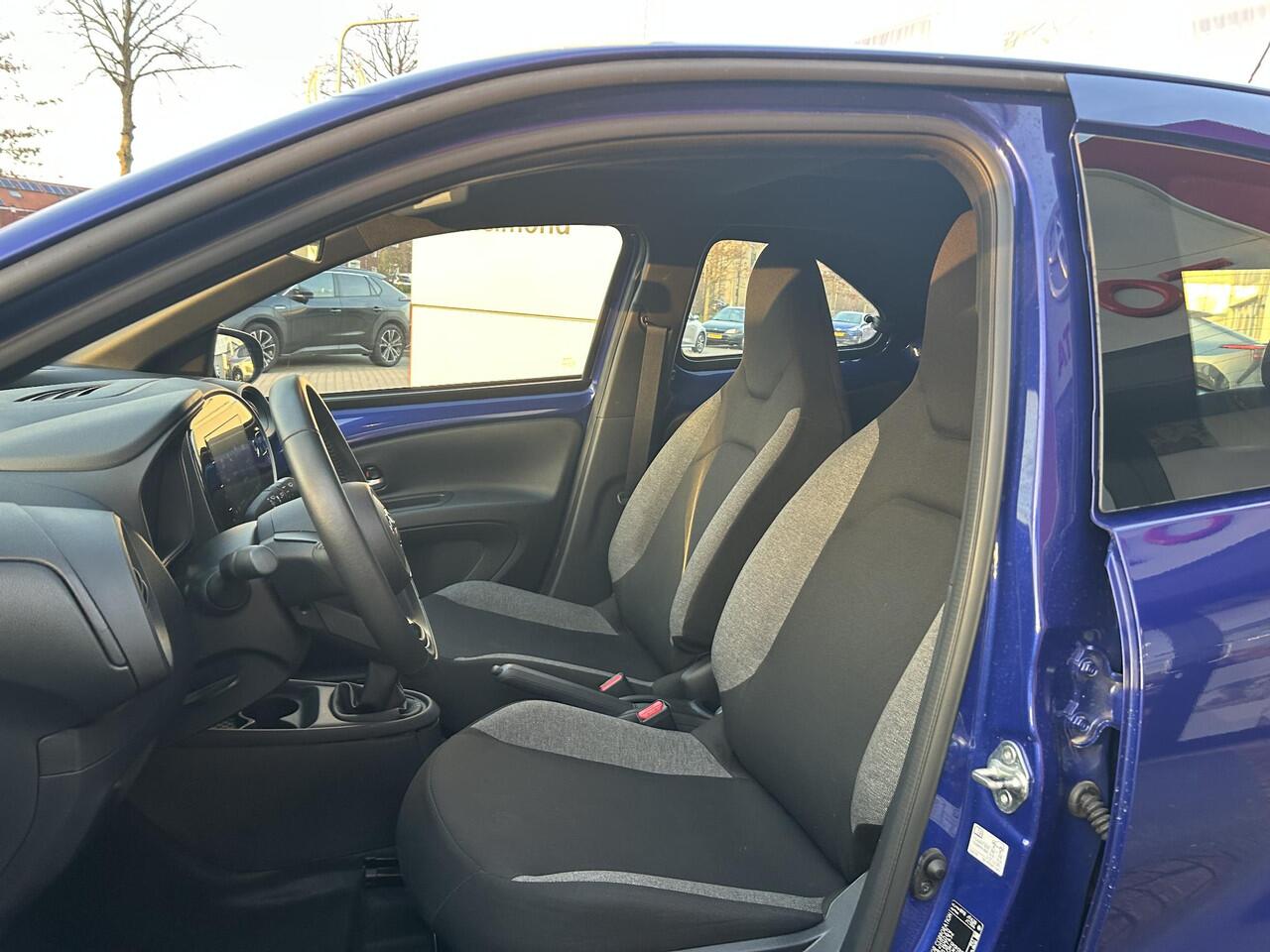 Toyota AYGO X 1.0 VVT-i MT Play