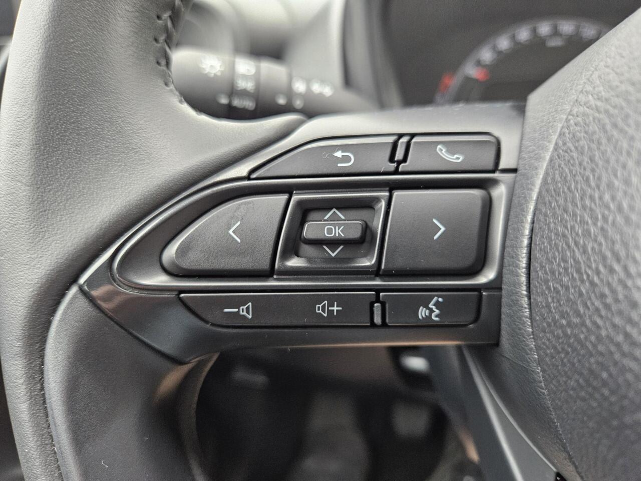 Toyota AYGO X 1.0 VVT-i MT Play | Allseason banden | Origineel NL | 1e eigenaar | Adaptieve Cruise Control | Apple Carplay & Android Auto | Achteruitrijcamera | Garantie t/m 09-2034 of 200.000km