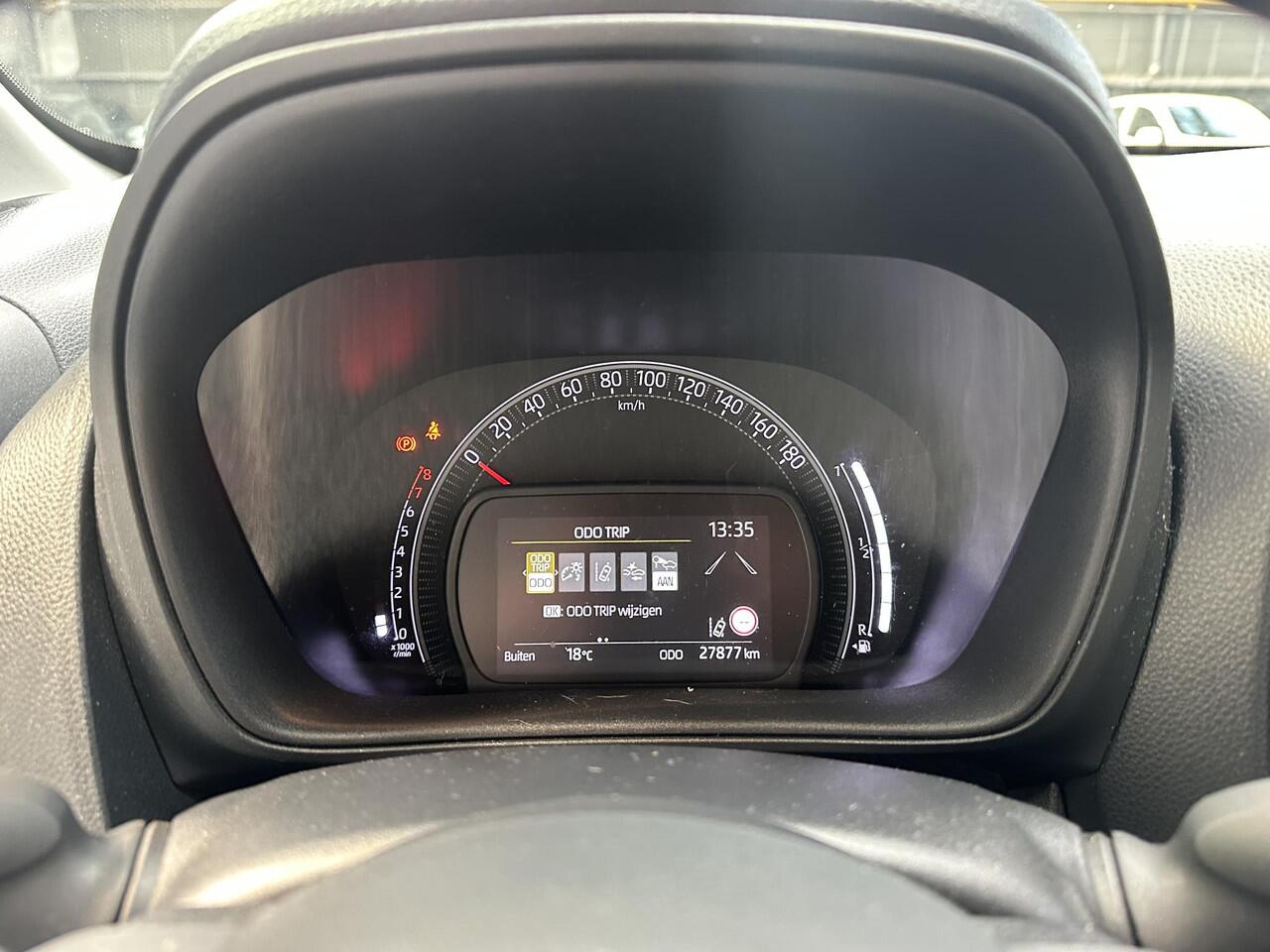 Toyota AYGO X 1.0 VVT-i MT Play