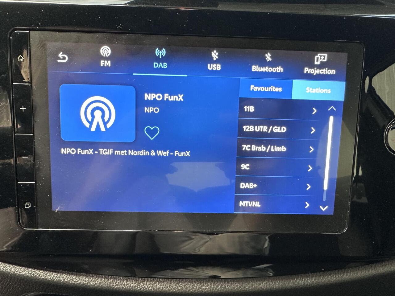 Toyota AYGO X 1.0 VVT-i MT Play