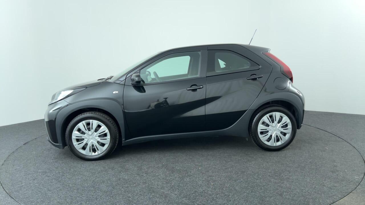 Toyota AYGO X 1.0 VVT-i MT Play