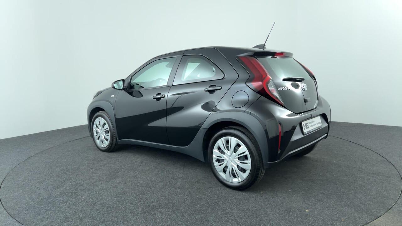 Toyota AYGO X 1.0 VVT-i MT Play