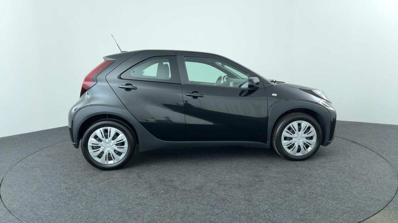 Toyota AYGO X 1.0 VVT-i MT Play