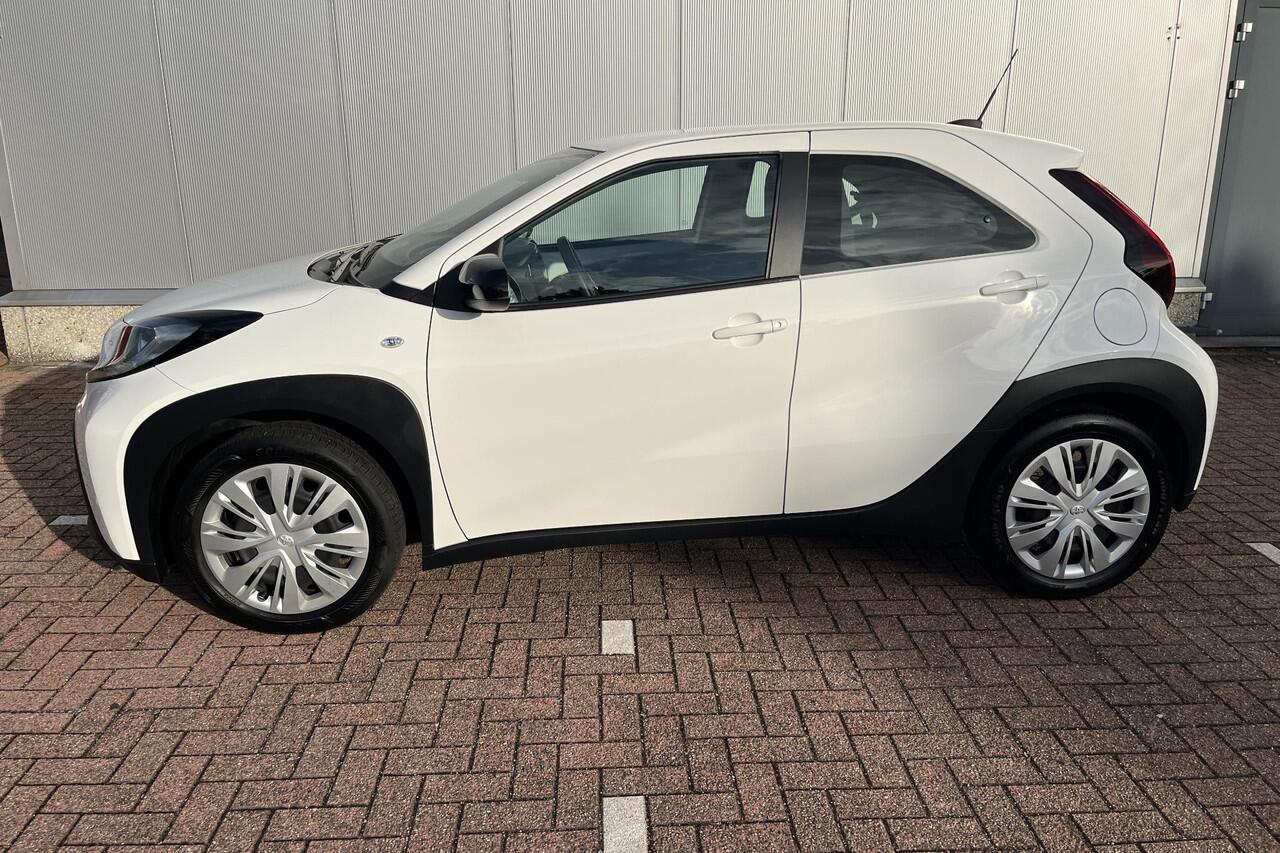 Toyota AYGO X 1.0 VVT-i MT Play | camera achter| Apple Carplay
