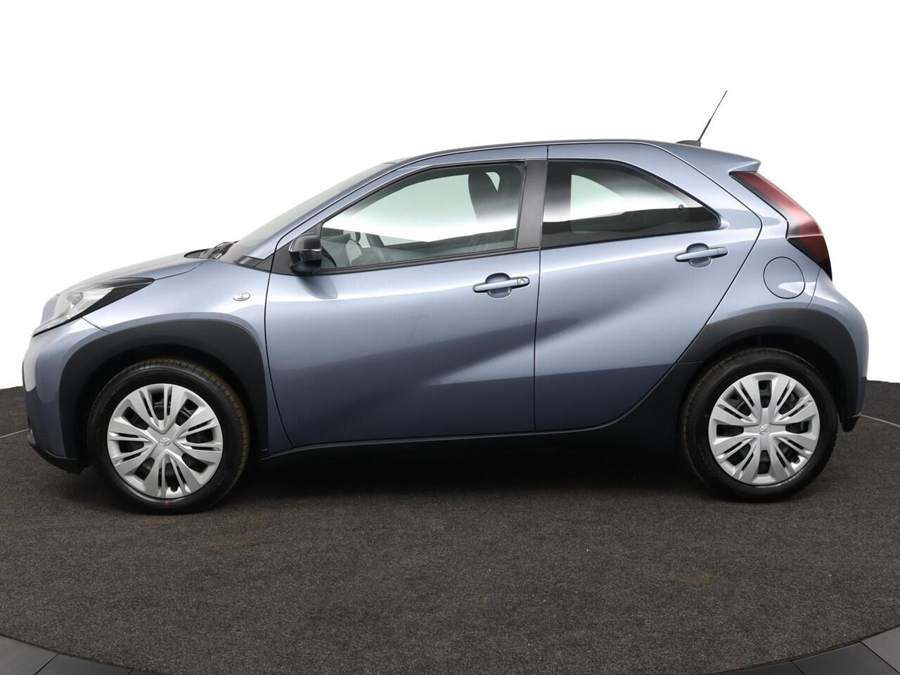 Toyota AYGO X 1.0 VVT-i MT Play | Airco | Adaptieve Cruise Control | Achteruitrijcamera | Apple Carplay | Android Auto |