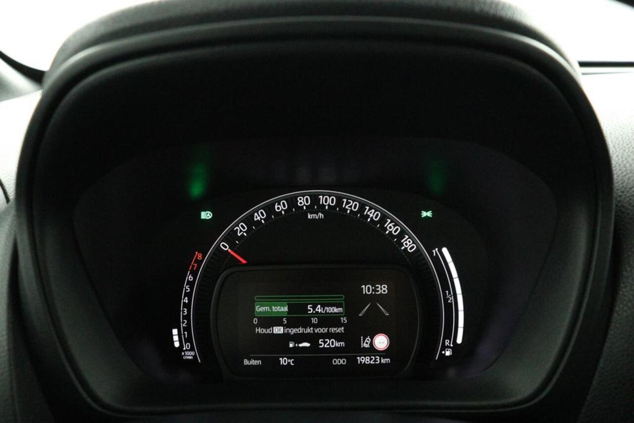 Toyota AYGO X 1.0 VVT-i MT Play | Apple Carplay/Android Auto | Airco | Parkeercamera | Adaptieve Cruise-Control |