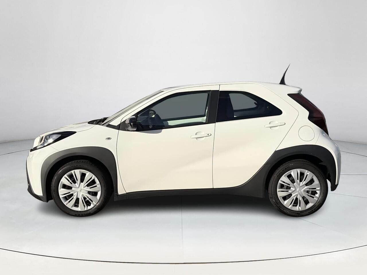 Toyota AYGO X 1.0 VVT-i MT Play