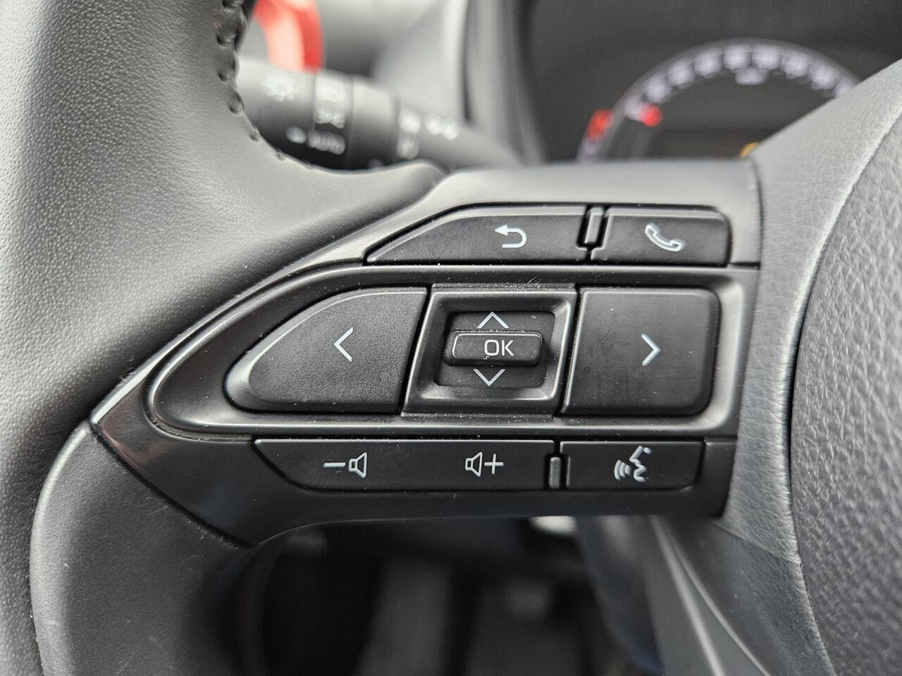 Toyota AYGO X 1.0 VVT-i MT Premium Special | Parkeersensoren rondom | Full map Navigatie | Keyless/Smart entry |