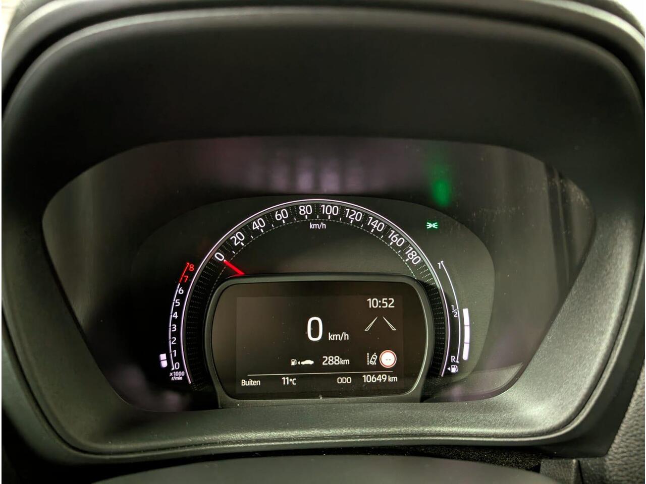 Toyota AYGO X 1.0 VVT-i MT first! All in prijs!