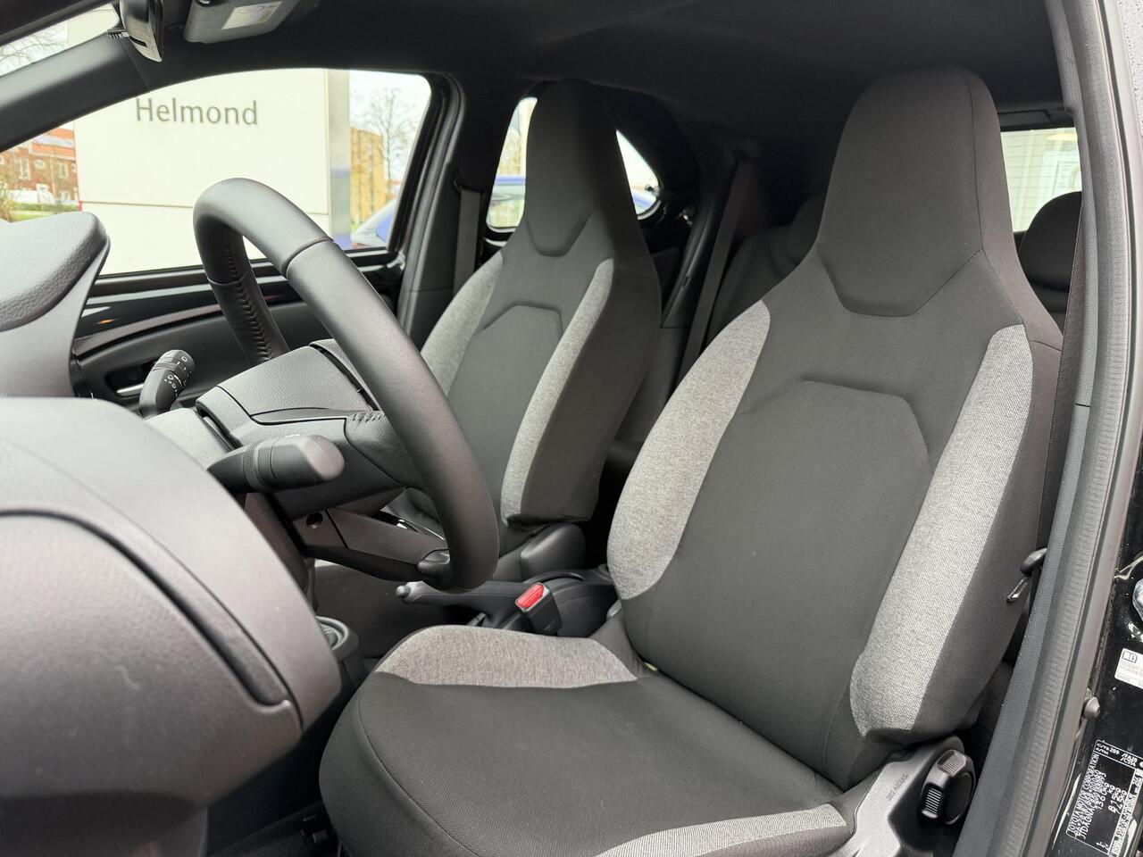 Toyota AYGO X 1.0 VVT-i MT Play Achteruitrij camera | Navigatie Apple CarPlay/Android Auto | Dealer onderhouden | Lage KM stand |