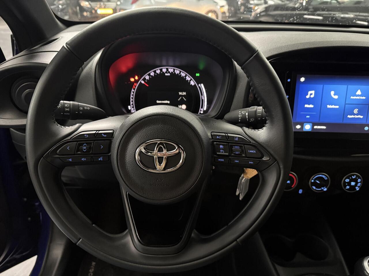 Toyota AYGO X 1.0 VVT-i MT Play