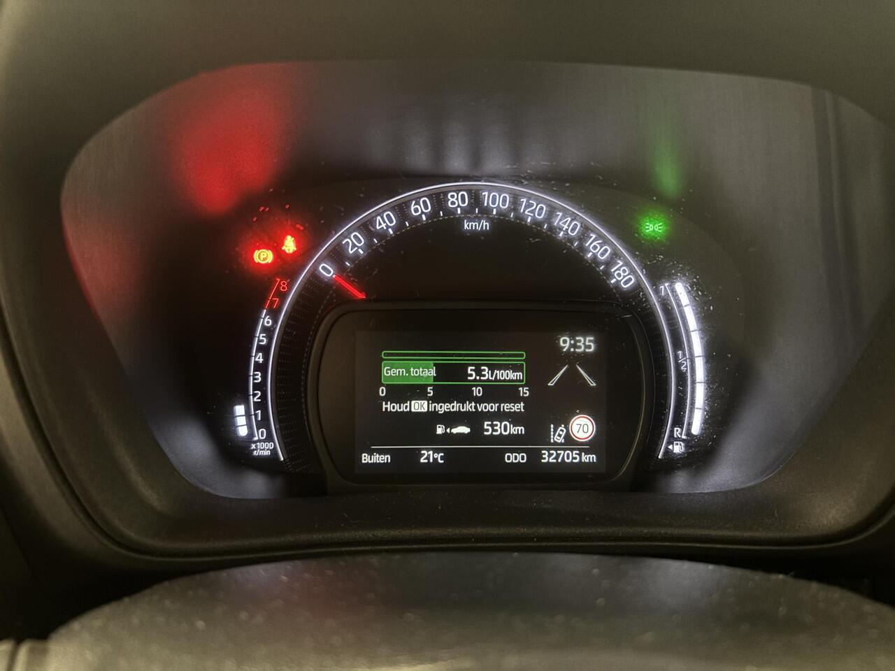 Toyota AYGO X 1.0 VVT-i MT Play SLECHTS 32.705KM, APPLE CARPLAY/ANDROID AUTO, TOT 2034 GARANTIE!