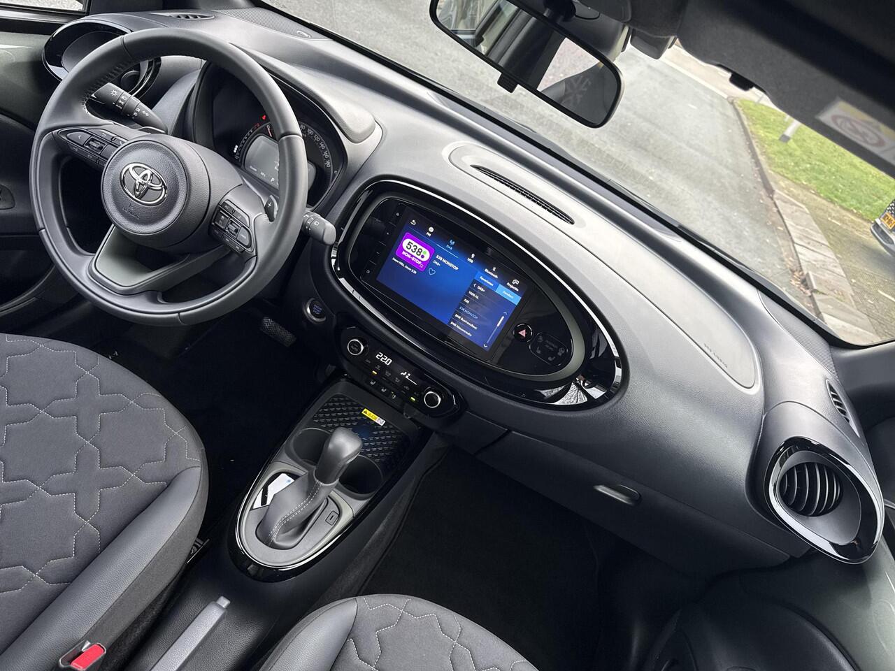 Toyota AYGO X 1.0 VVT-i S-CVT Premium | 06-10141018 Voor meer informatie