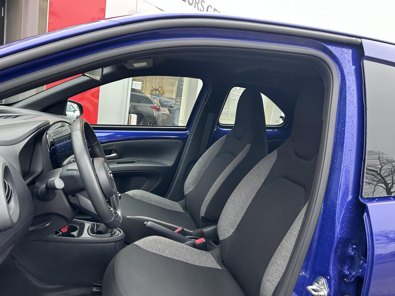 Toyota AYGO X 1.0 VVT-i MT Play Navigatie Apple CarPlay/Android Auto | Achteruitrij camera | Adaptieve cruise control | Dealer onderhouden |