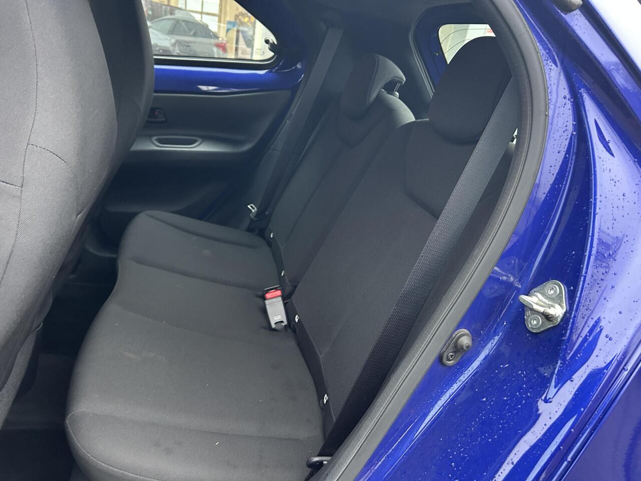 Toyota AYGO X 1.0 VVT-i MT Play Navigatie Apple CarPlay/Android Auto | Achteruitrij camera | Adaptieve cruise control | Dealer onderhouden |