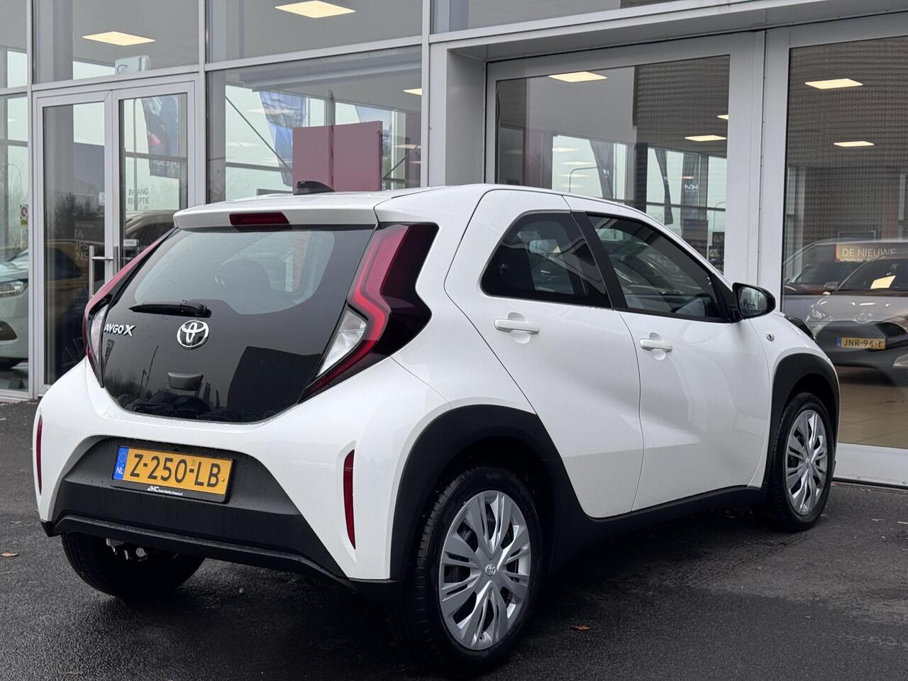 Toyota AYGO X 1.0 VVT-i MT Play | Camera | Airco | Multifunctioneel Stuurwiel