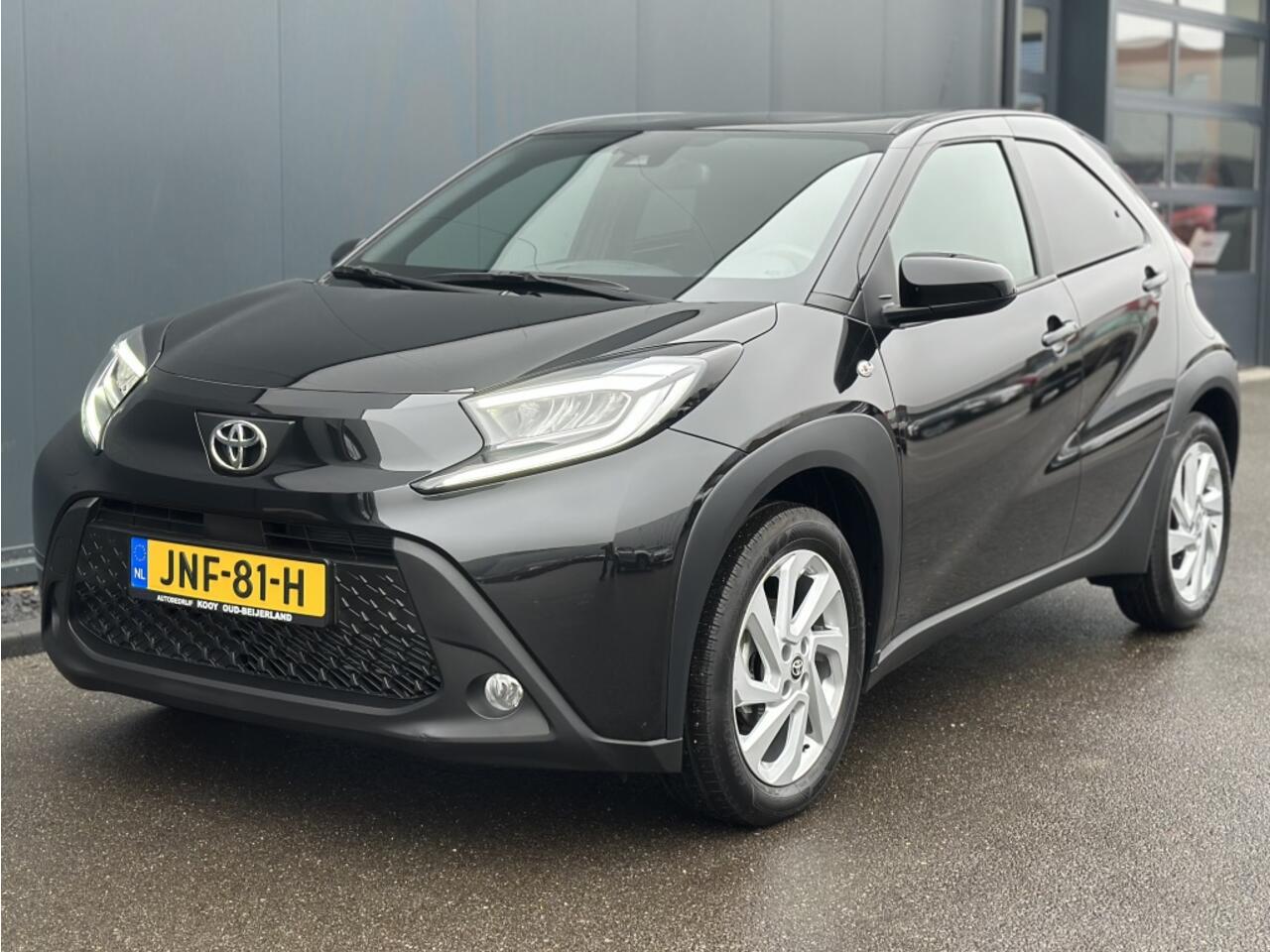 Toyota AYGO X 1.0 VVT-i MT First / Carplay / Camera / Stoelverwarming