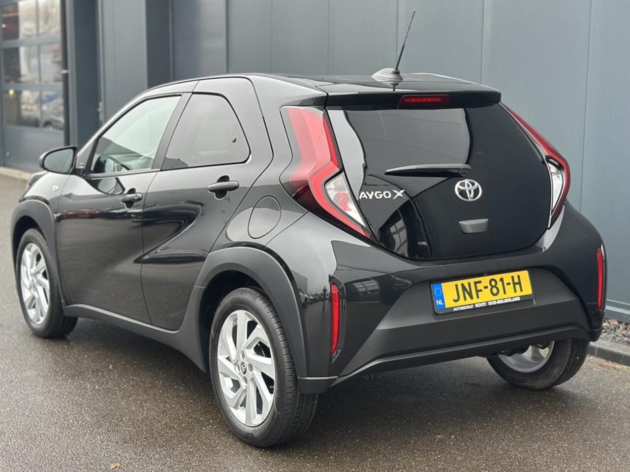 Toyota AYGO X 1.0 VVT-i MT First / Carplay / Camera / Stoelverwarming