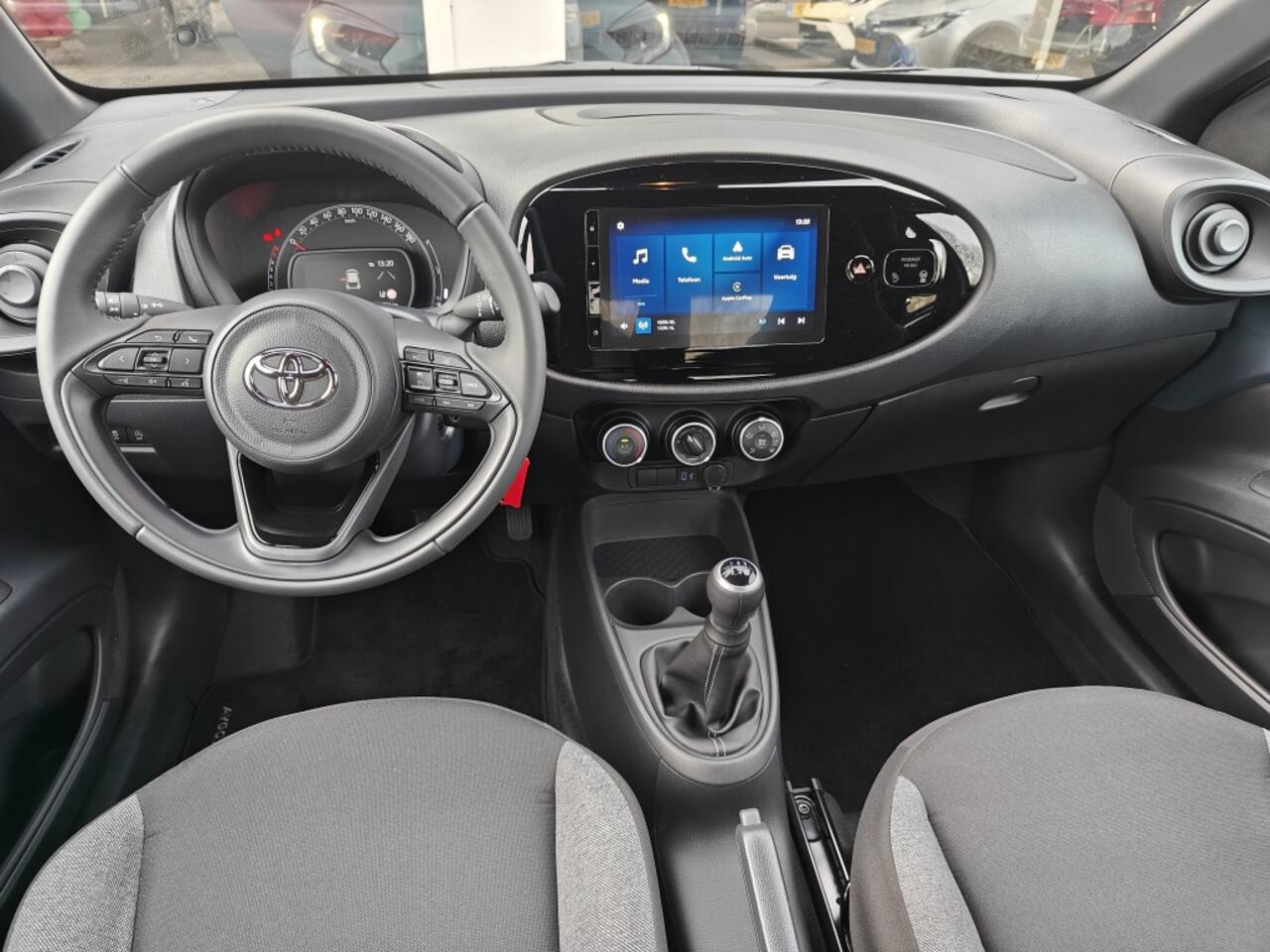 Toyota AYGO X 1.0 VVT-i MT Play