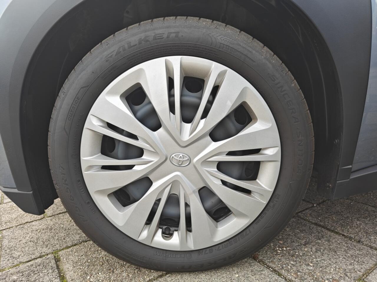 Toyota AYGO X 1.0 VVT-i MT Play