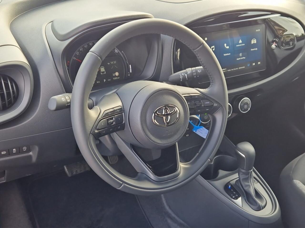 Toyota AYGO X 1.0 VVT-i S-CVT Play Automaat - Groot Multimedia scherm