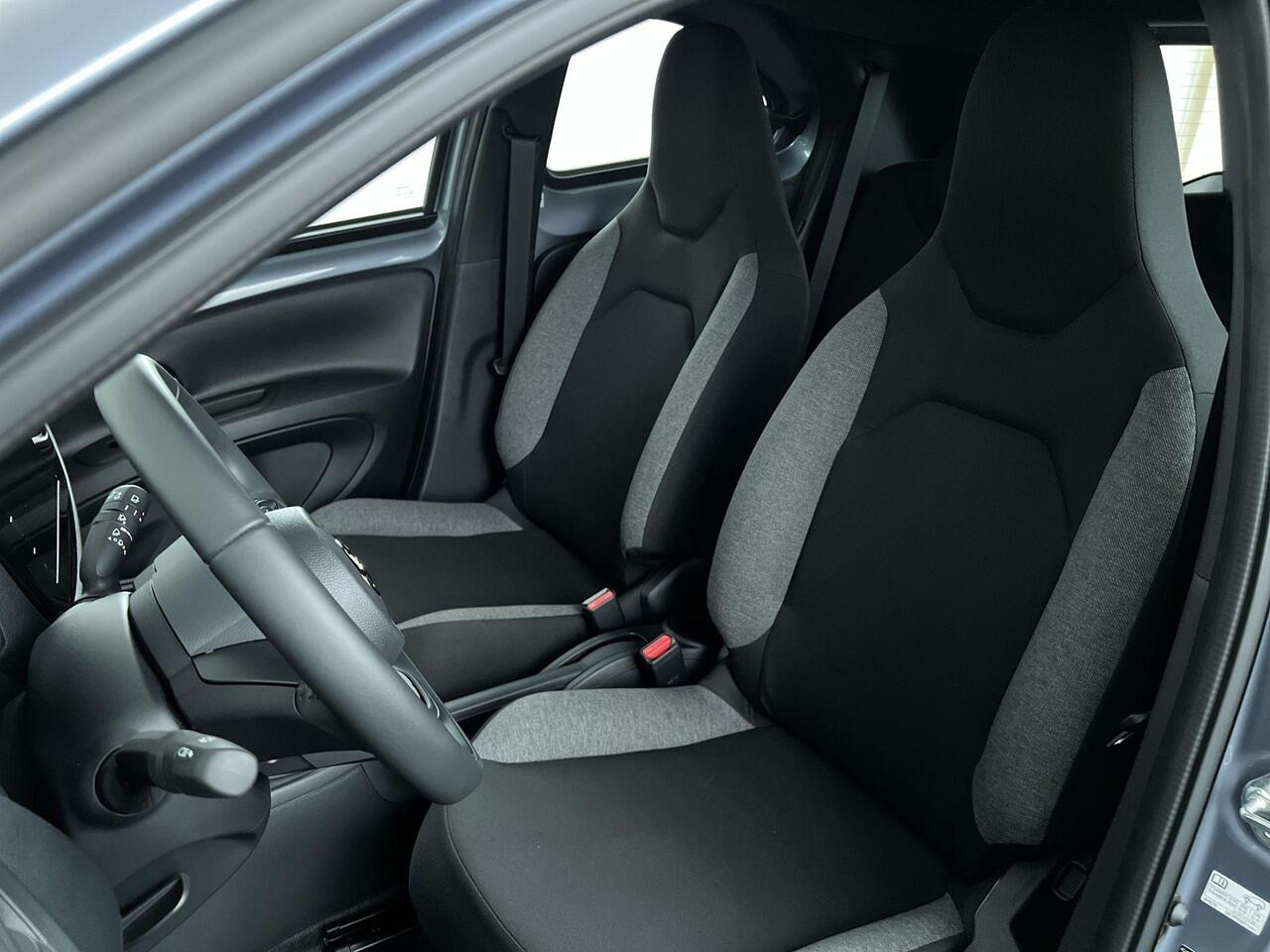 Toyota AYGO X 1.0 VVT-i MT Play