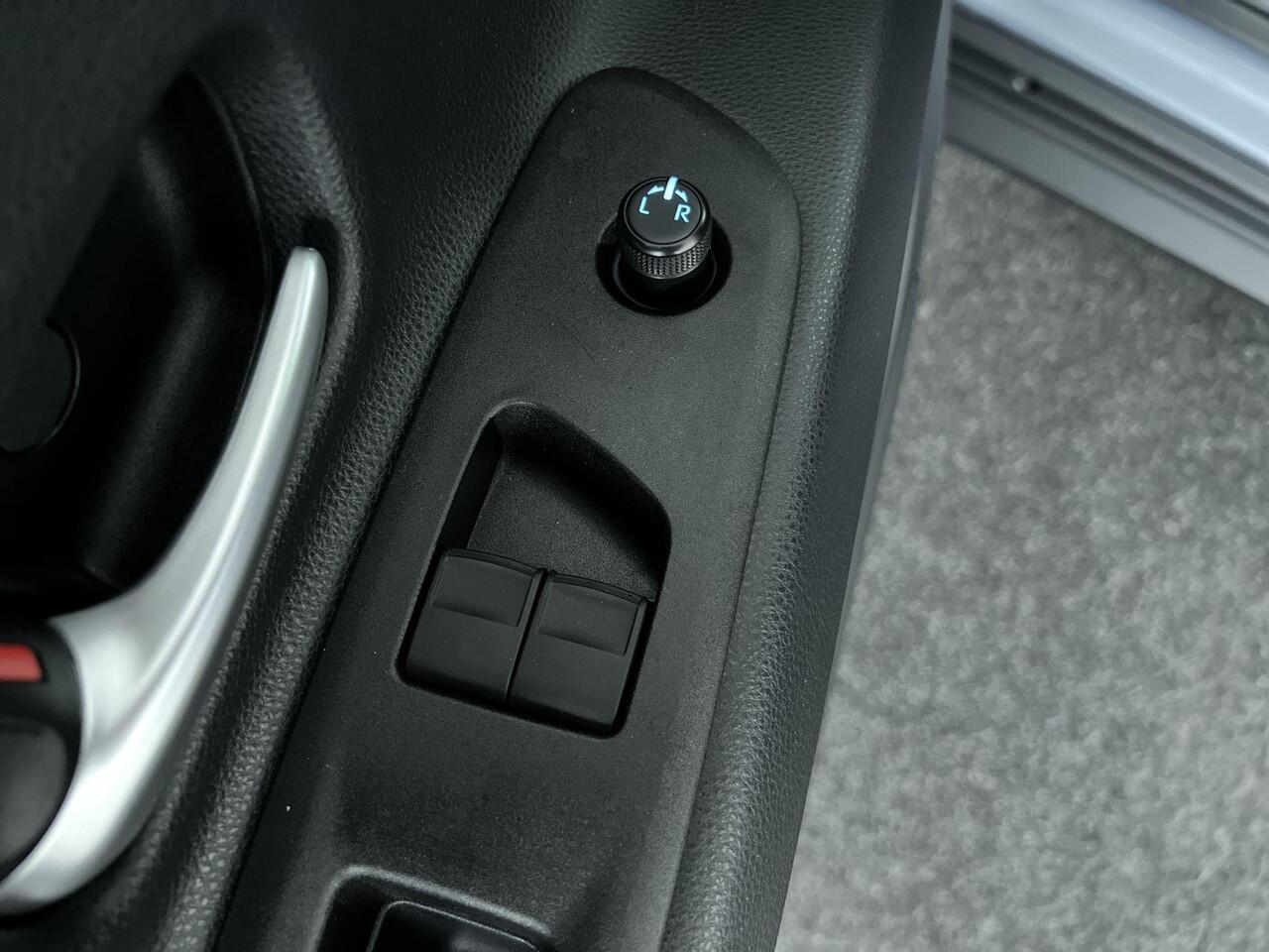 Toyota AYGO X 1.0 VVT-i MT Play