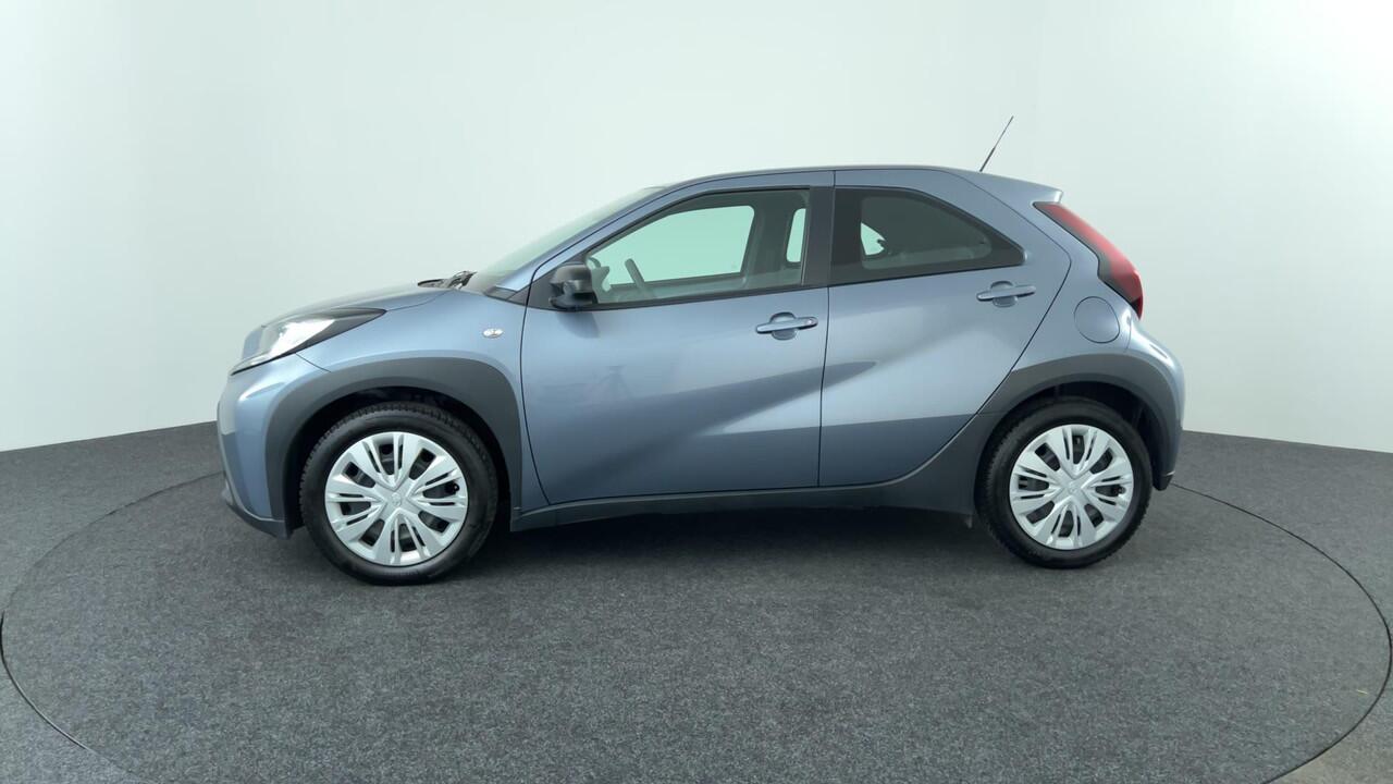 Toyota AYGO X 1.0 VVT-i MT Play
