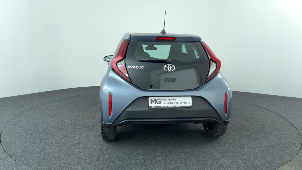 Toyota AYGO X 1.0 VVT-i MT Play