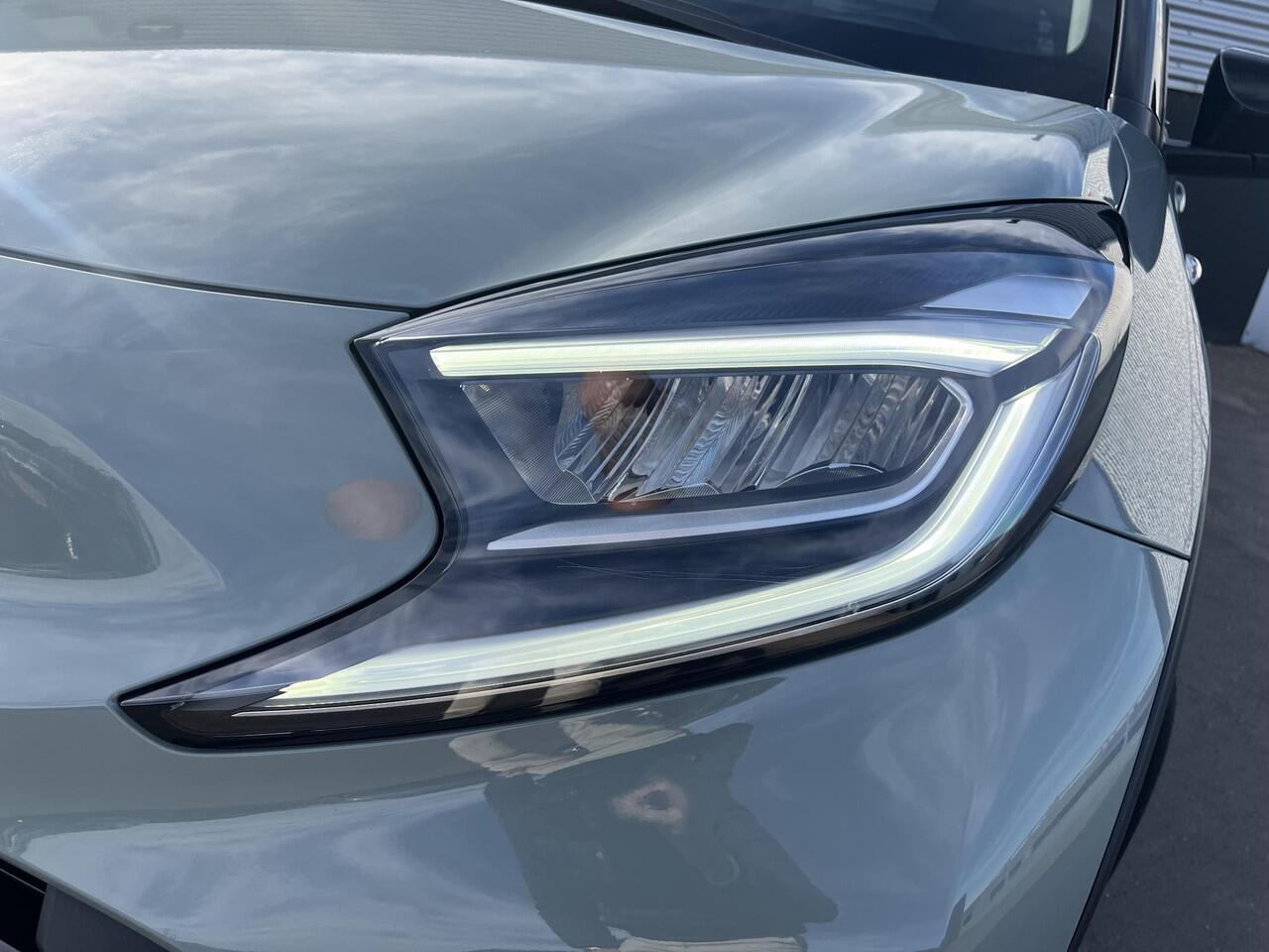 Toyota AYGO X 1.0 VVT-i MT Pulse 1e eign. NL-auto, BTW-auto, AppleCarplay/AndroidAuto LED, Navigatie, Achteruitrijcamera, LMV, Smart Key