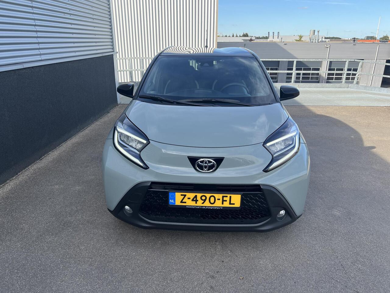 Toyota AYGO X 1.0 VVT-i MT Pulse 1e eign. NL-auto, BTW-auto, AppleCarplay/AndroidAuto LED, Navigatie, Achteruitrijcamera, LMV, Smart Key